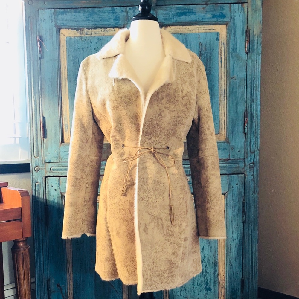 Guess luxurious suede coat